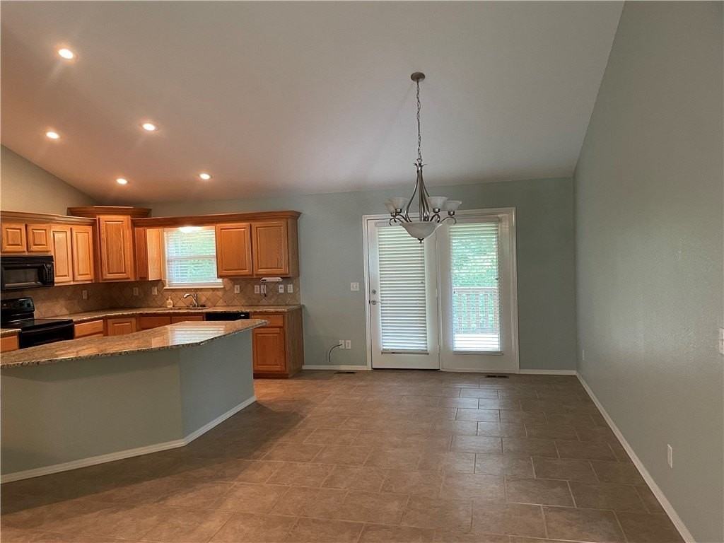 2 Bacton Ln - Photo 7 of 28