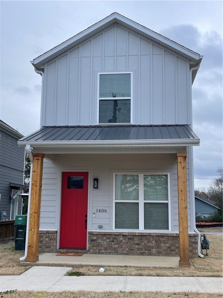 1406 S Duncan Ave - Photo 2 of 20