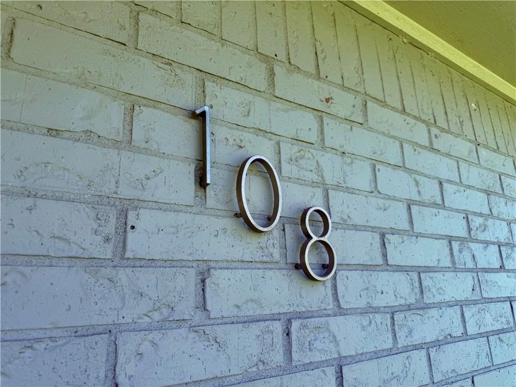 108 Se 13th St - Photo 5 of 18