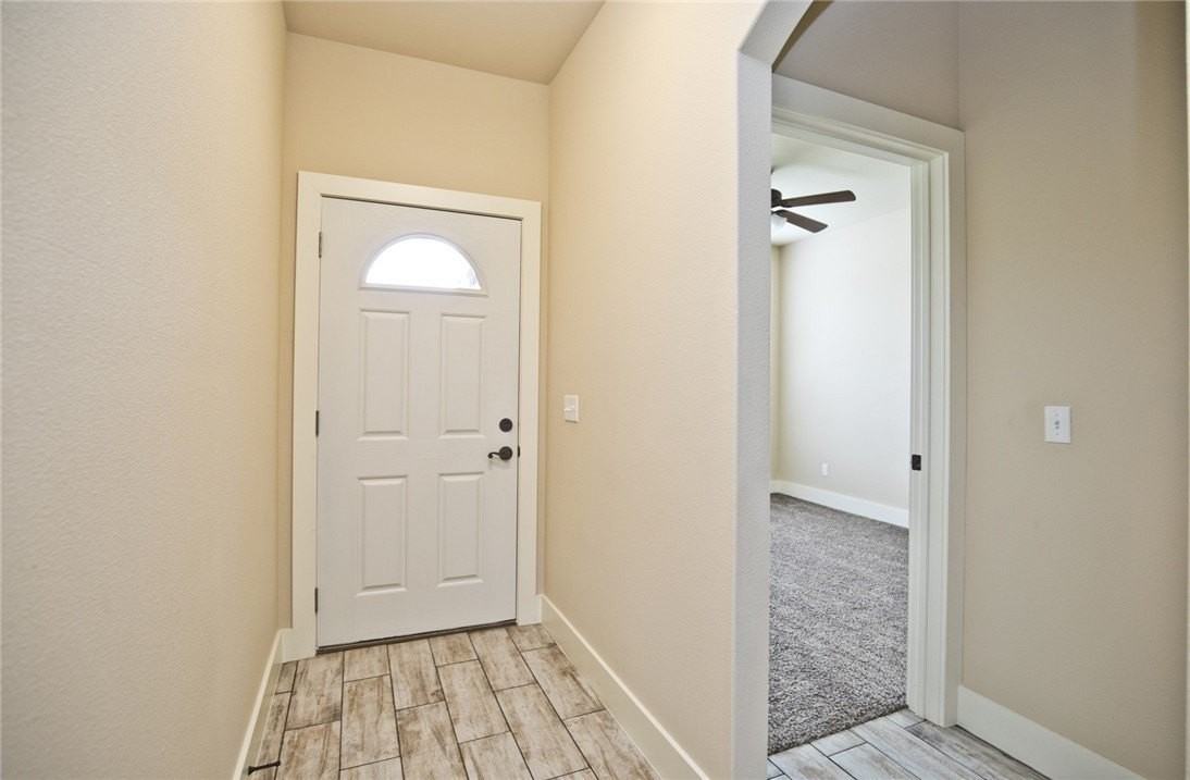 108 Alder St - Photo 4 of 18