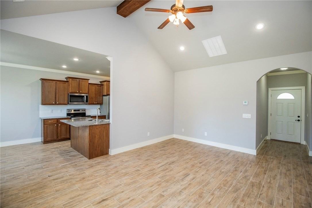 214 Alder St - Photo 2 of 20