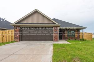 featured image of 220 S Nightfall Ave