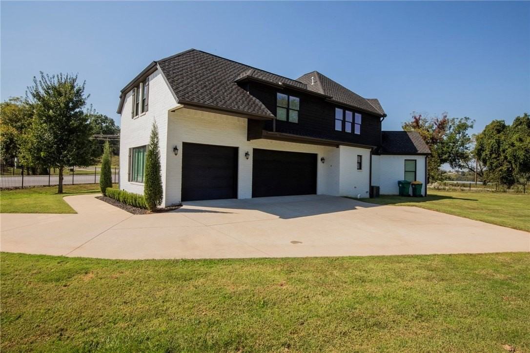 3 S Castle Oaks Ct - Photo 2 of 37