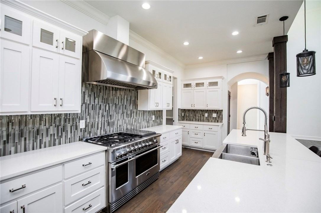 3 S Castle Oaks Ct - Photo 4 of 37