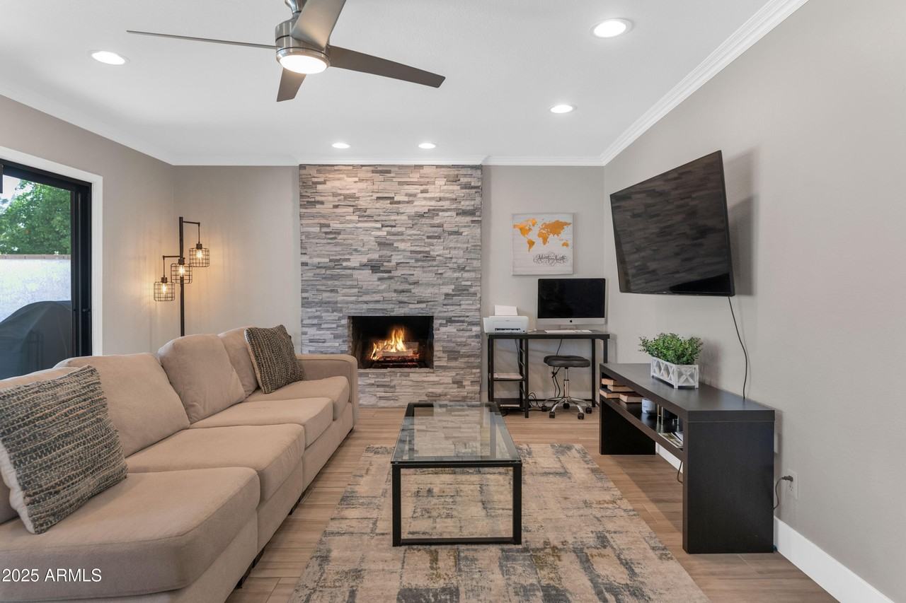 8108 E Morgan Trl - Photo 5 of 36