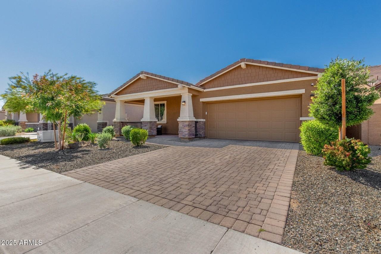 12143 W Marguerite Ave - Photo 4 of 50