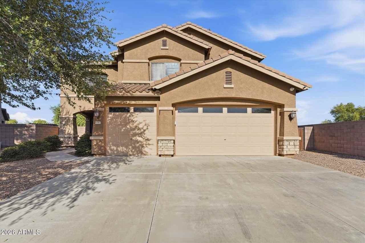 43967 W Scenic Dr - Photo 2 of 48