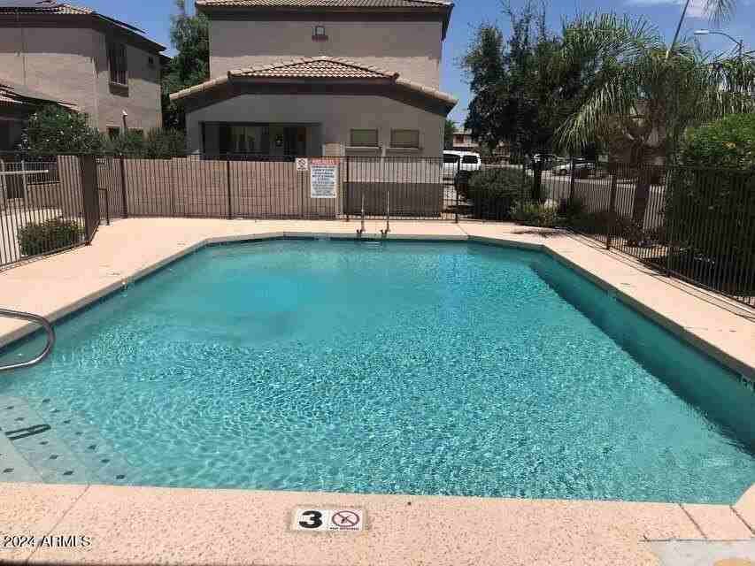 3618 W Marconi Ave - Photo 3 of 20