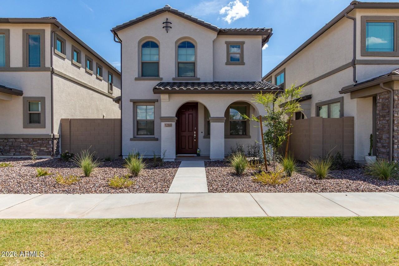 1280 W Sparrow Dr - Photo 4 of 36