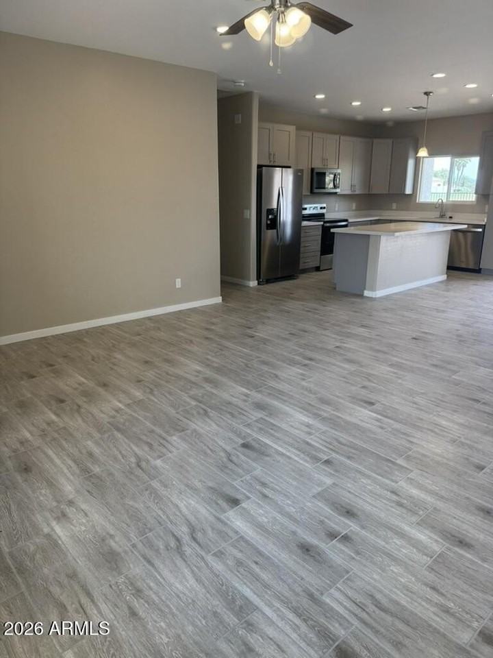 15235 S Country Club Dr - Photo 3 of 33