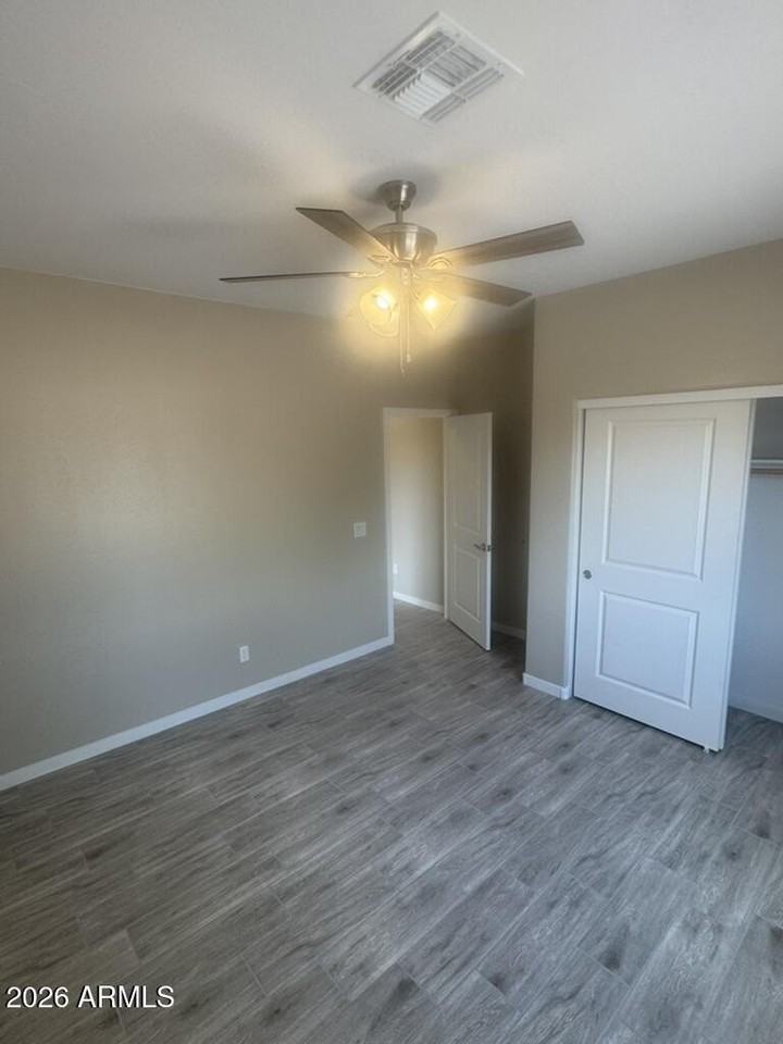 15235 S Country Club Dr - Photo 7 of 33