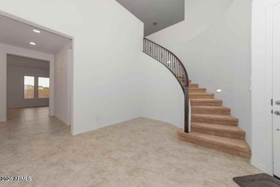 19793 W Earll Dr - Photo 6 of 36