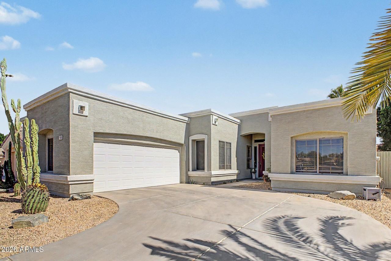 765 W Ebony Way - Photo 6 of 42