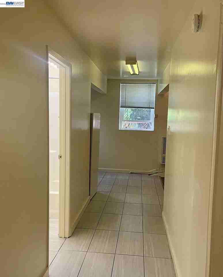 16845 Robey Dr - Photo 3 of 5