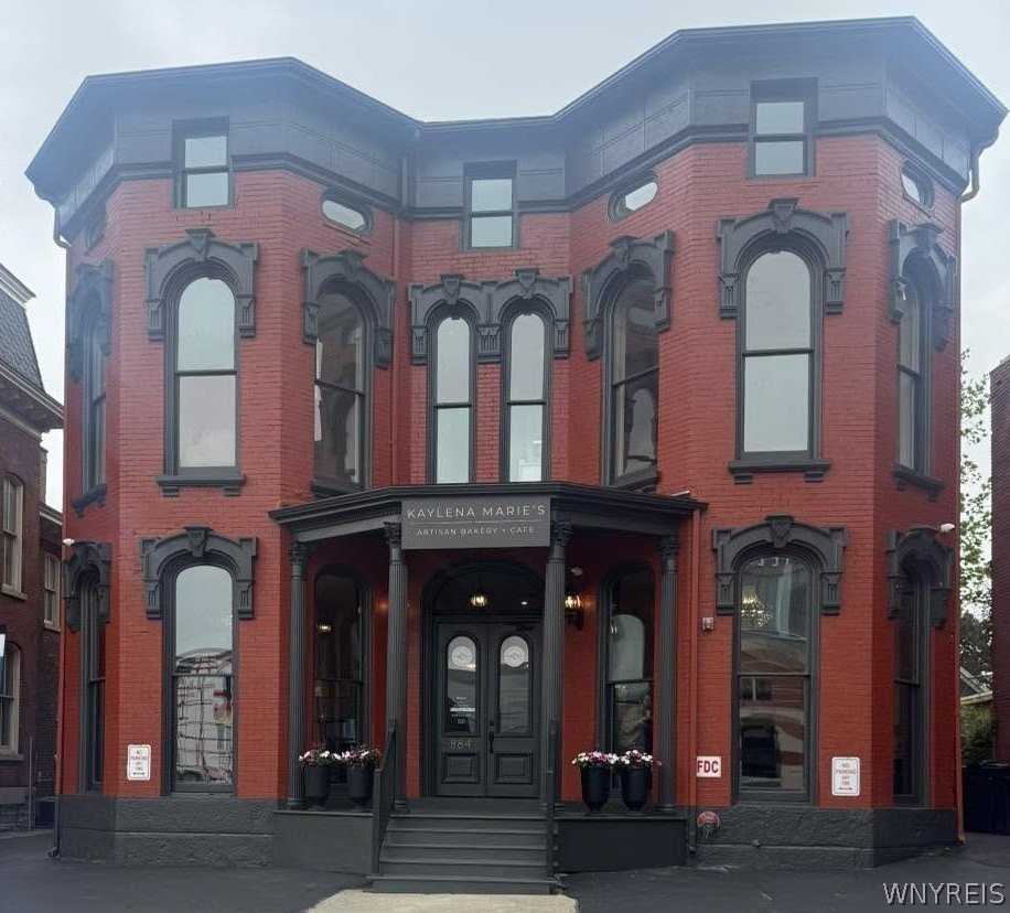 884 Main St #5