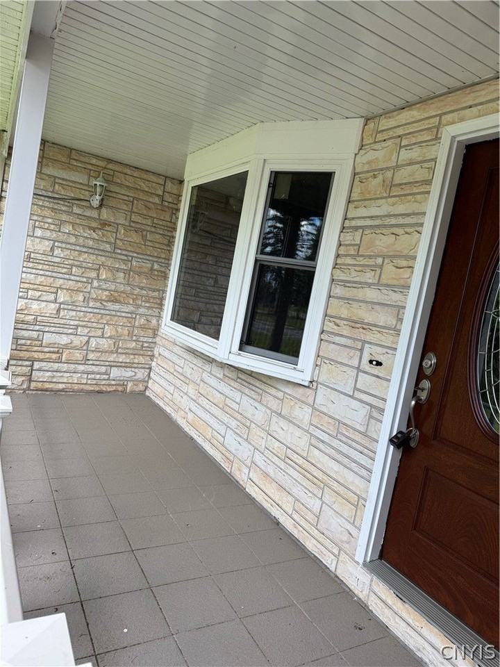 5508 Bostwick St - Photo 3 of 31