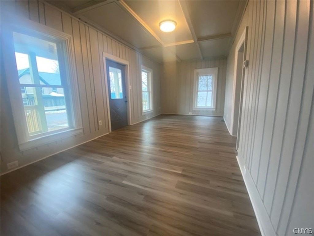 142 N Mechanic St - Photo 5 of 7