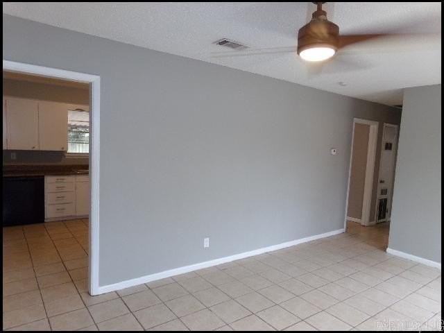9200 Tedburn Cir - Photo 4 of 25