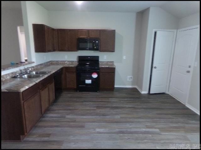 4527 Olympic Dr - Photo 3 of 23