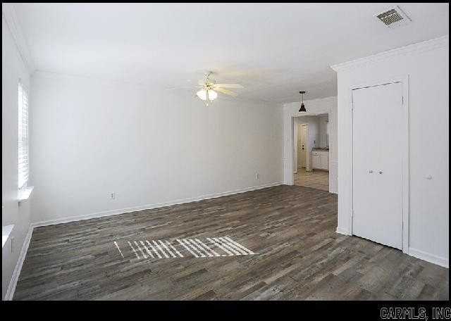 7202 Illinois St - Photo 4 of 25