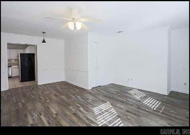 7202 Illinois St - Photo 7 of 25