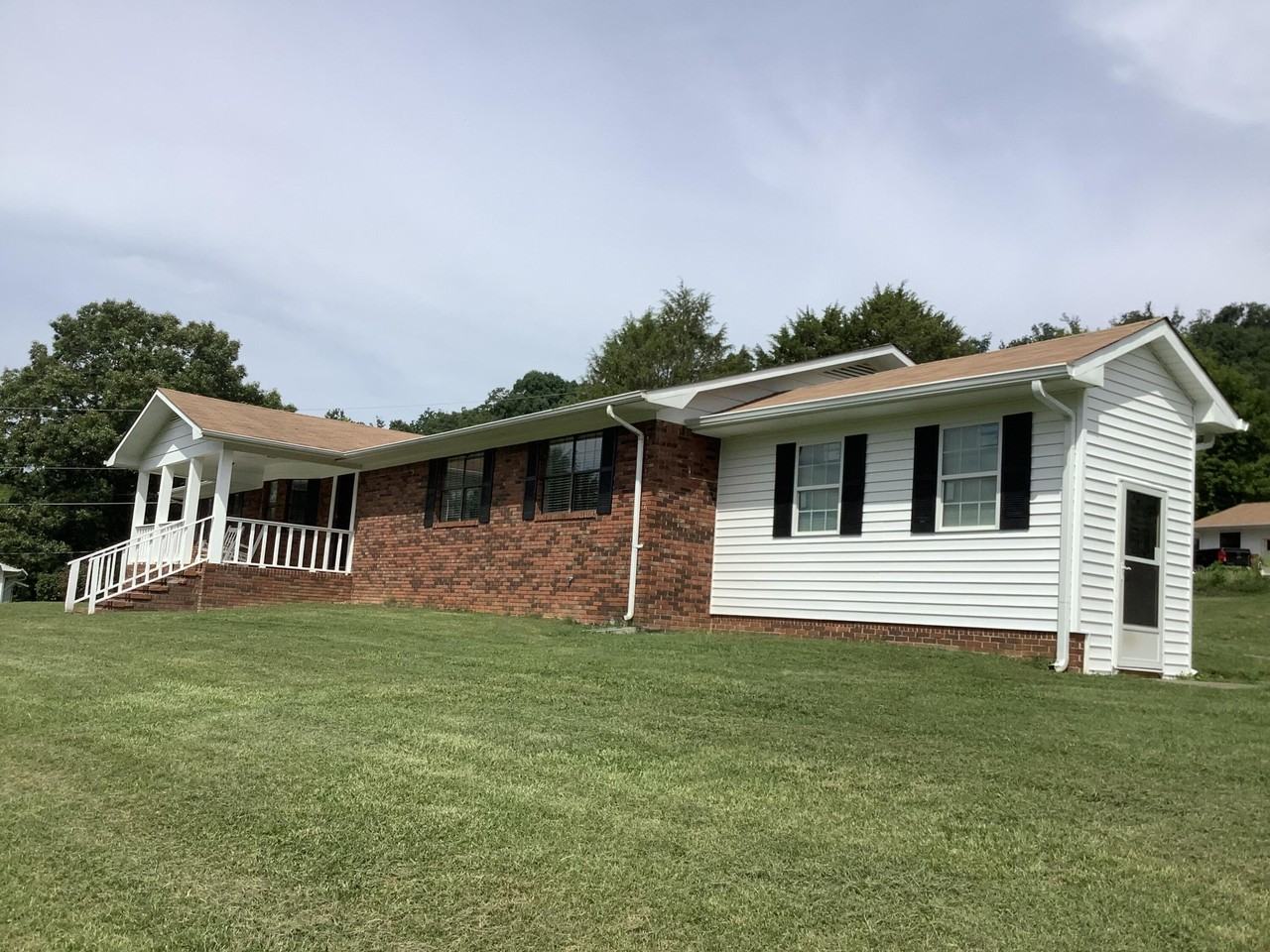 6047 White Oak Valley Cir - Photo 3 of 25
