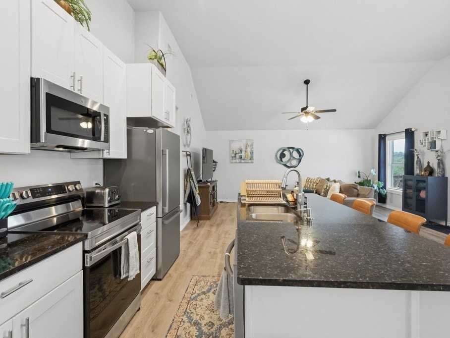 2111 Lone Star Rd - Photo 5 of 28