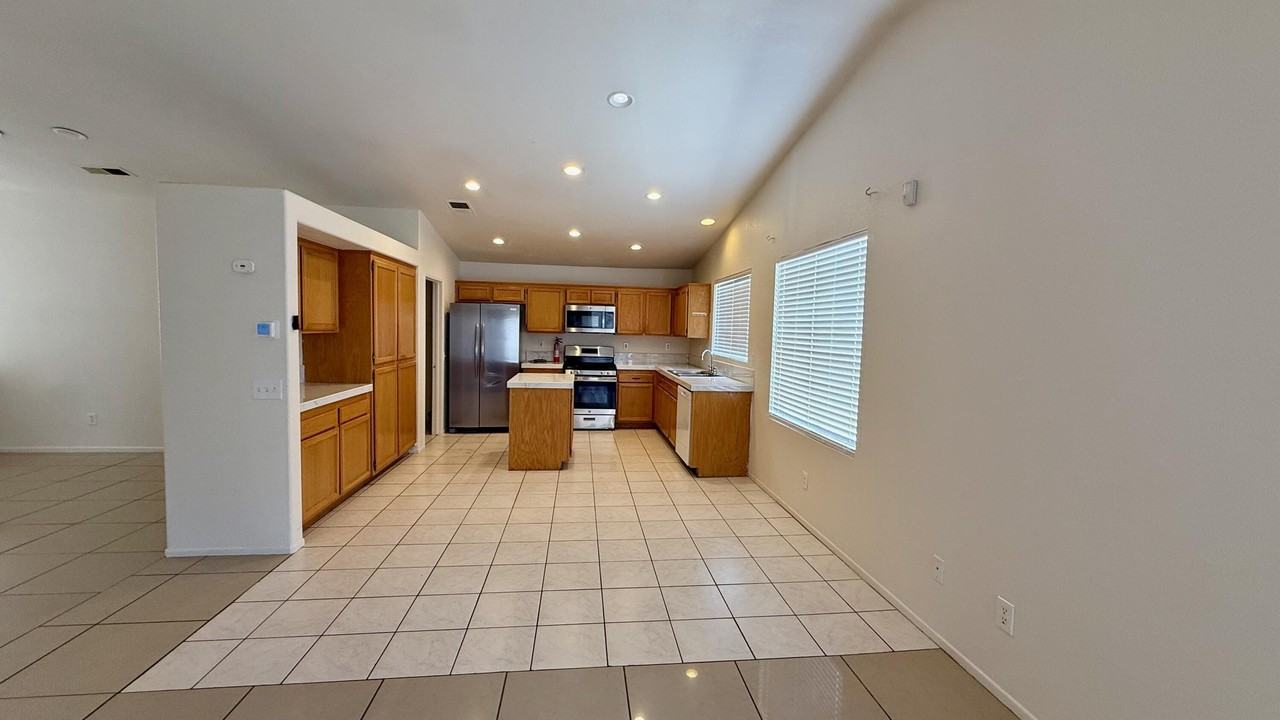 82259 Calico Ave - Photo 2 of 23