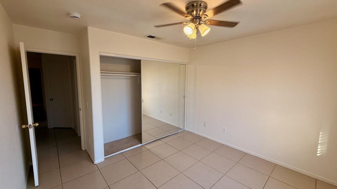 82259 Calico Ave - Photo 4 of 23