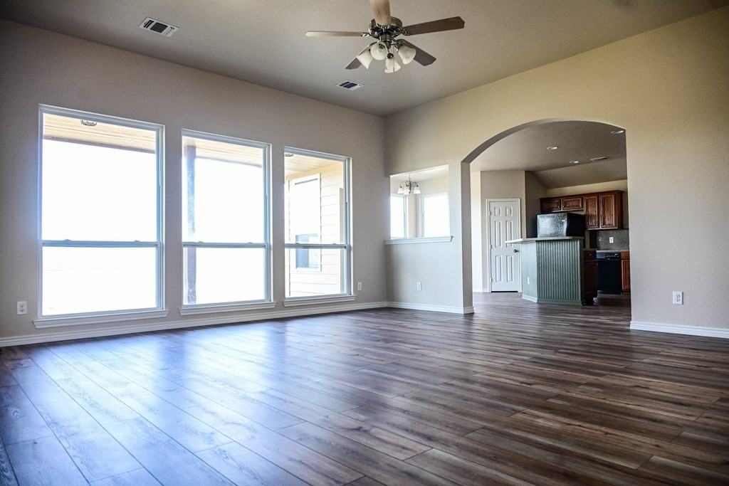 15219 Ranch Road 783 - Photo 3 of 26