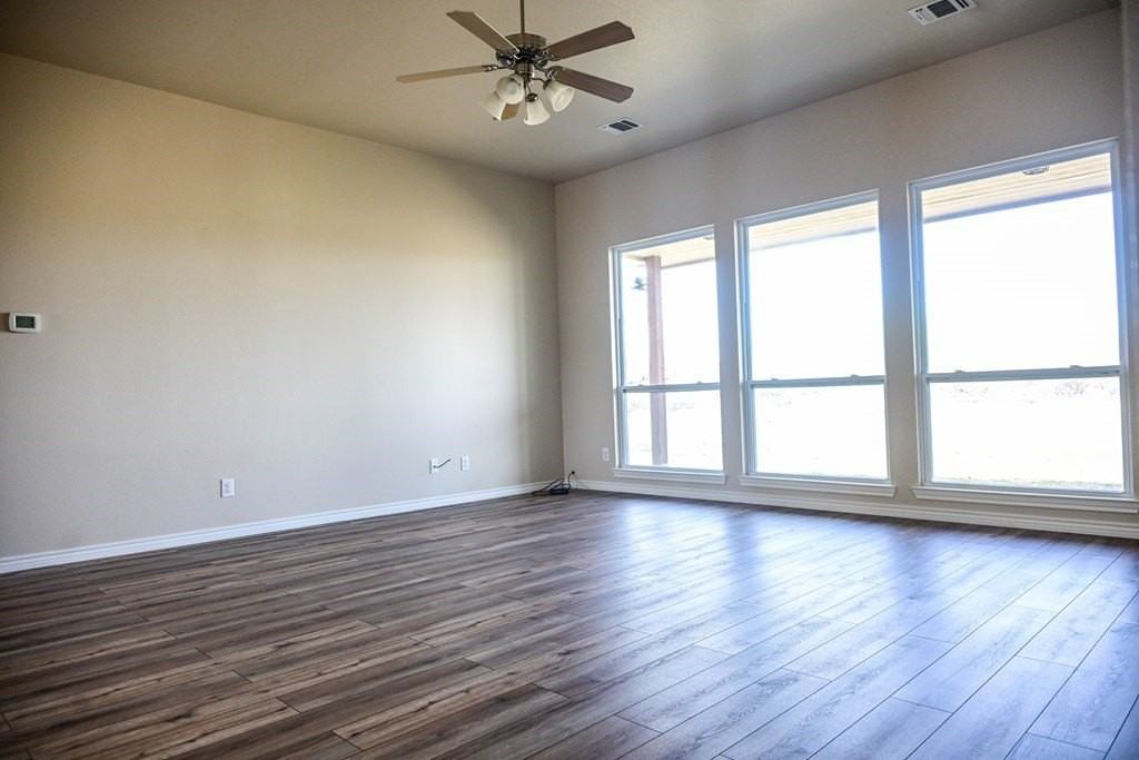 15219 Ranch Road 783 - Photo 4 of 26