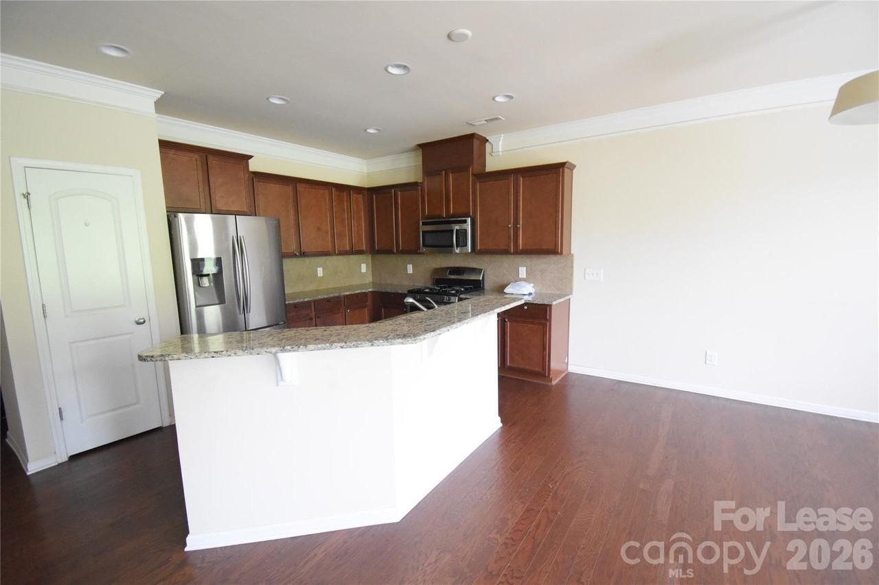 9620 Camberley Ave Nw - Photo 5 of 25