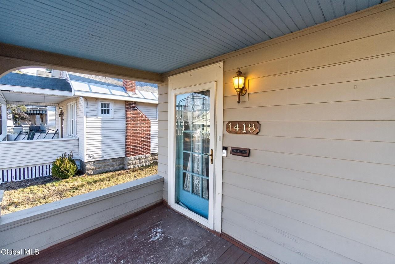 1418 Garner Ave - Photo 2 of 35