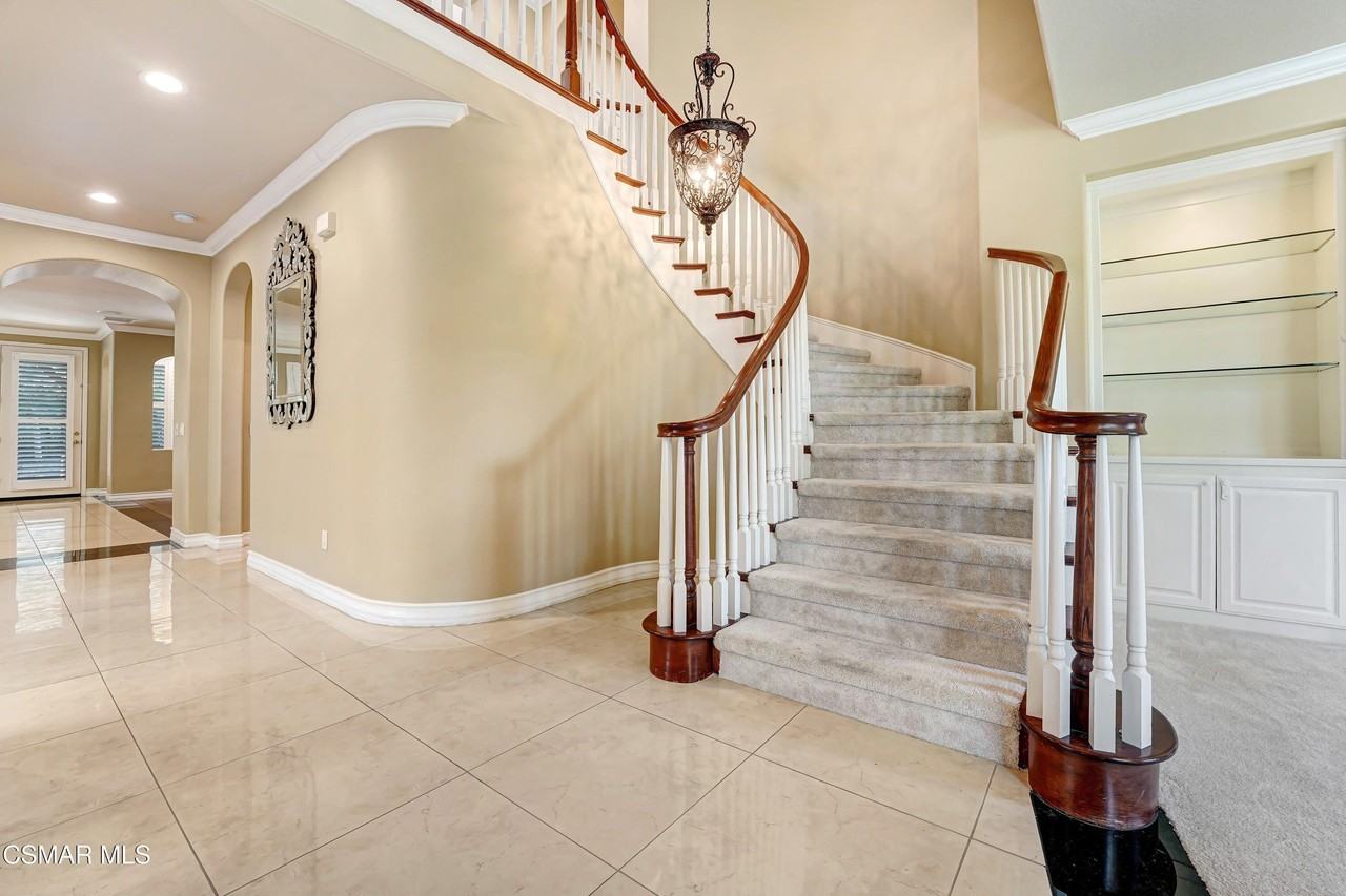 139 Sawtelle Ct - Photo 3 of 22