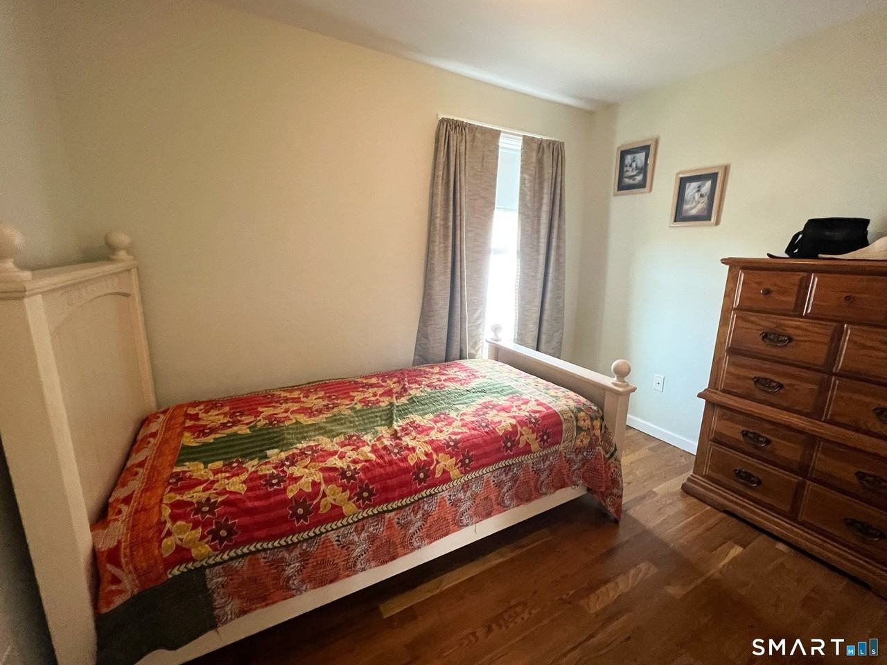 754 E Broadway - Photo 5 of 16
