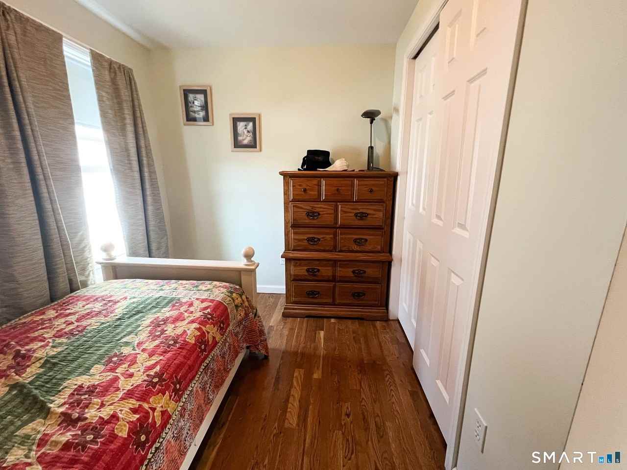 754 E Broadway - Photo 6 of 16