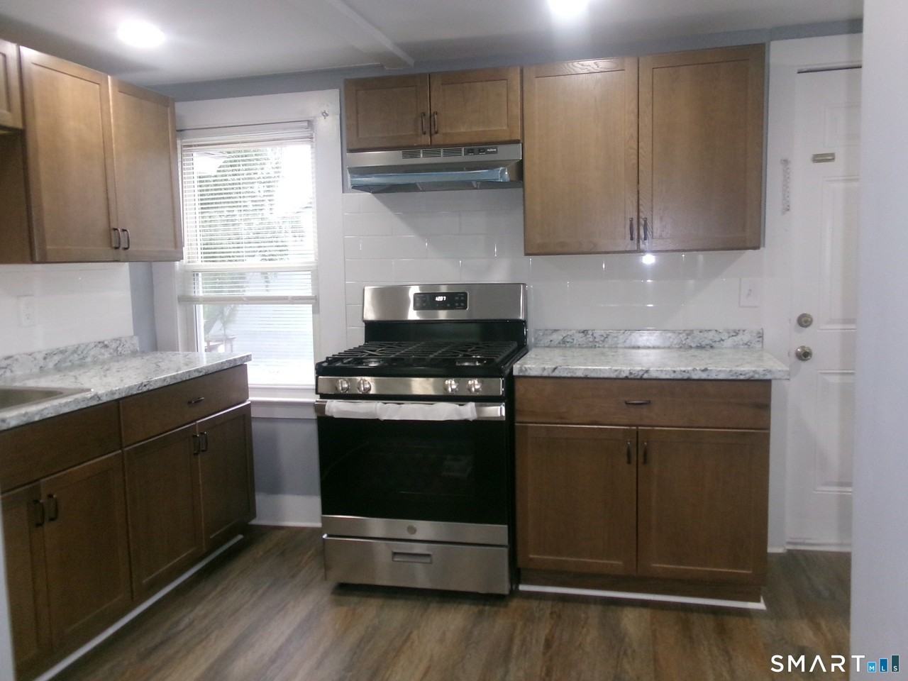 188 Hemingway Ave #2 - Photo 5 of 12