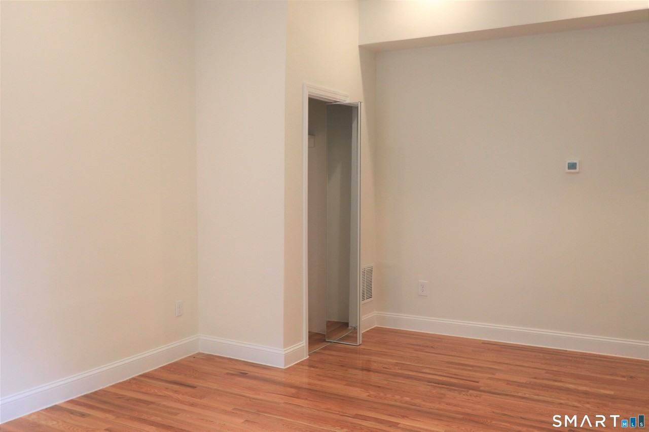 235 Wooster St #1R - Photo 6 of 8
