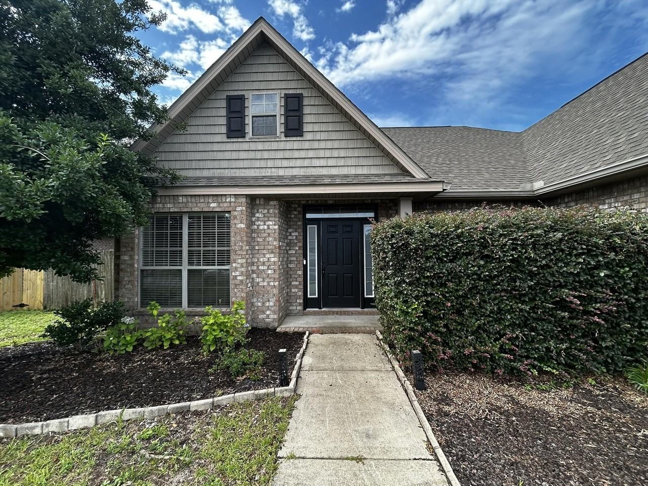 407 Pendo Pl - Photo 2 of 21