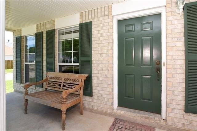 5404 Clearpoint Dr - Photo 2 of 16