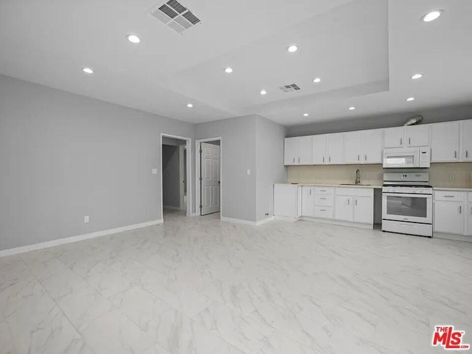 7619 Security Ave - Photo 2 of 9