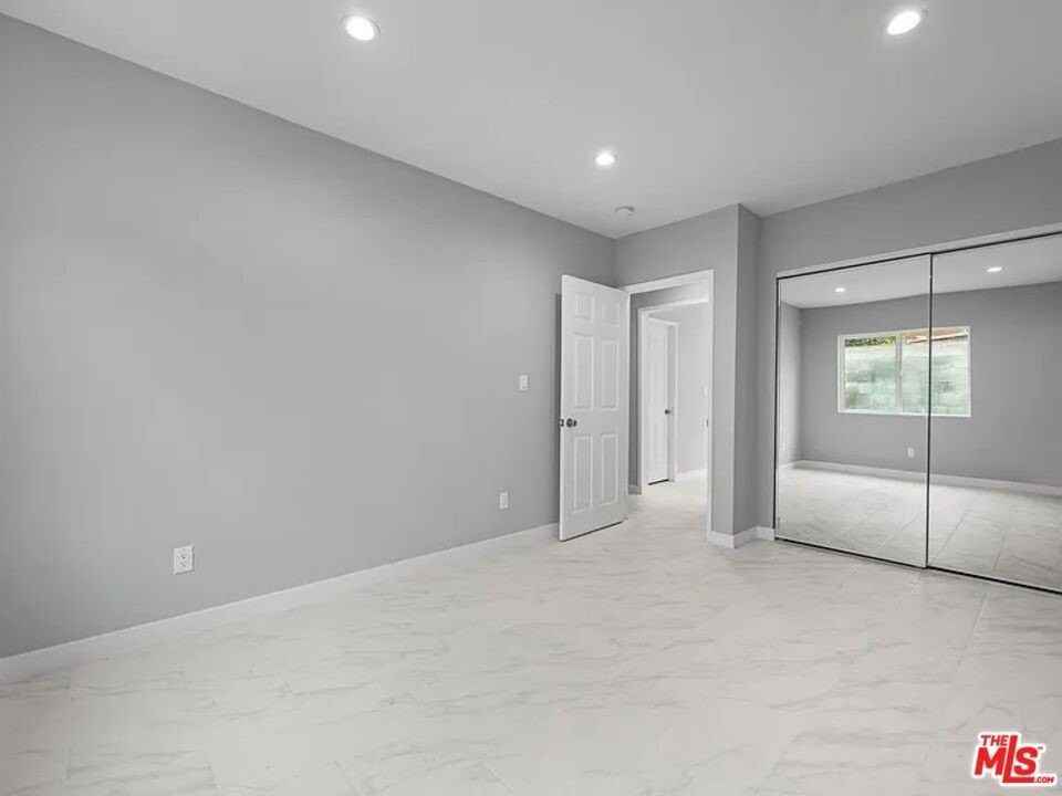 7619 Security Ave - Photo 3 of 9
