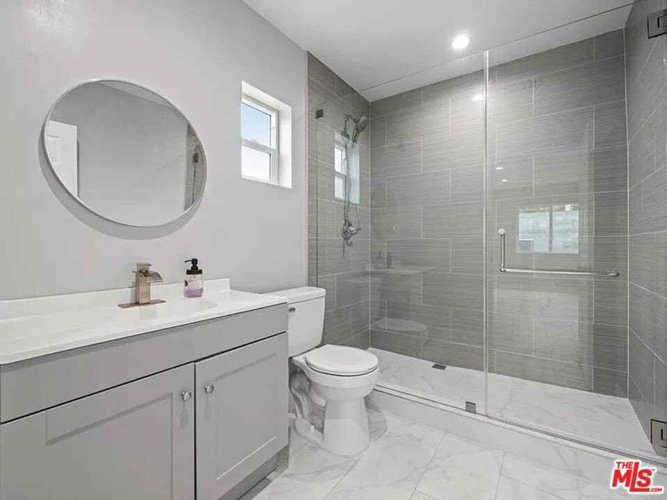 7619 Security Ave - Photo 4 of 9