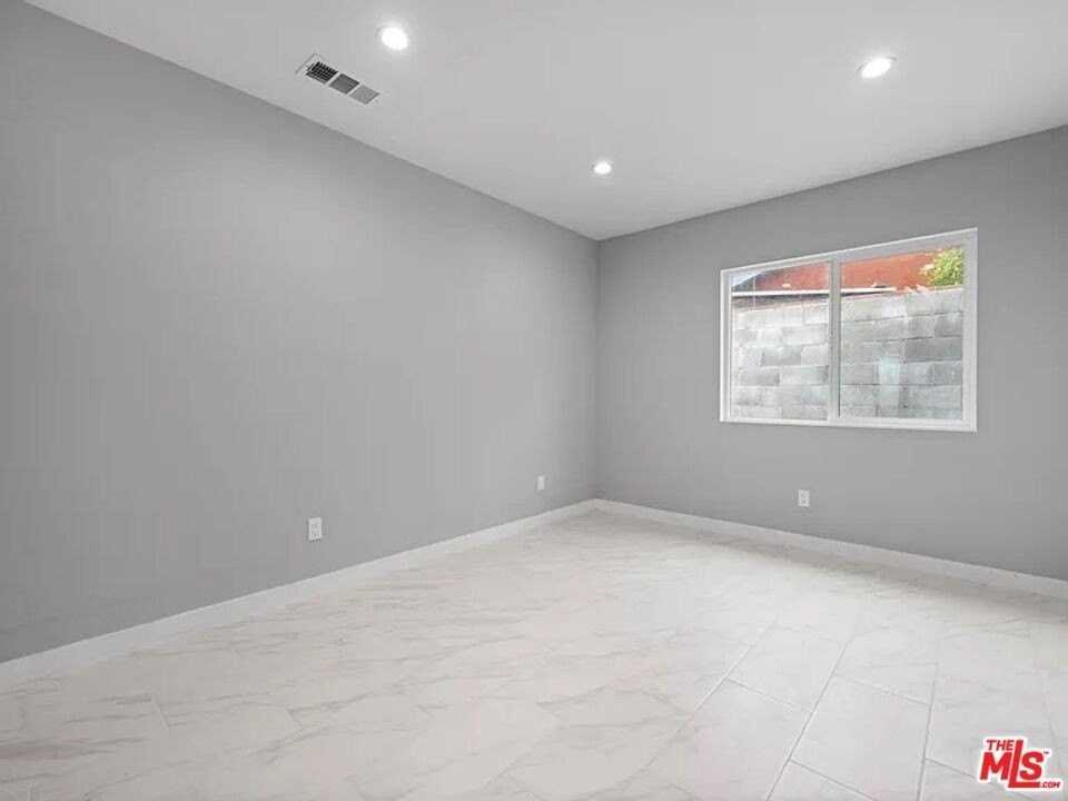 7619 Security Ave - Photo 5 of 9