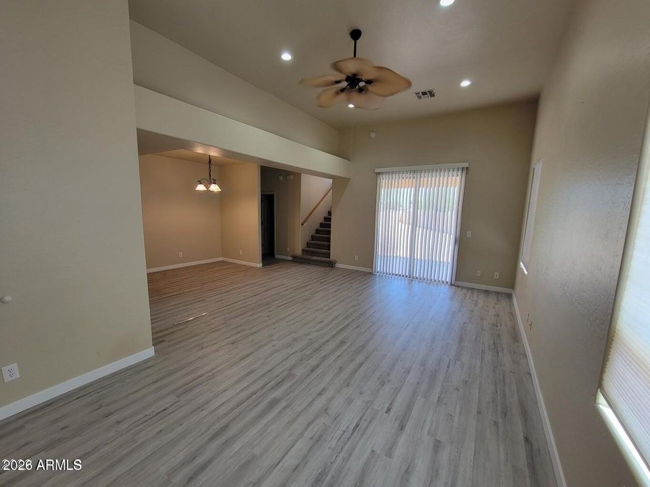 1629 E Grandview Rd - Photo 5 of 35