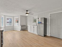 featured image of 728 Laval St