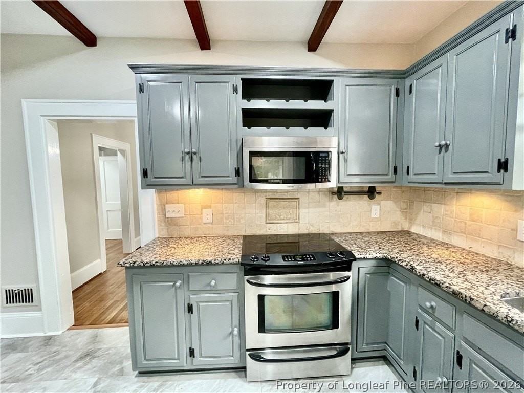 1312 Summitt Ave - Photo 7 of 37