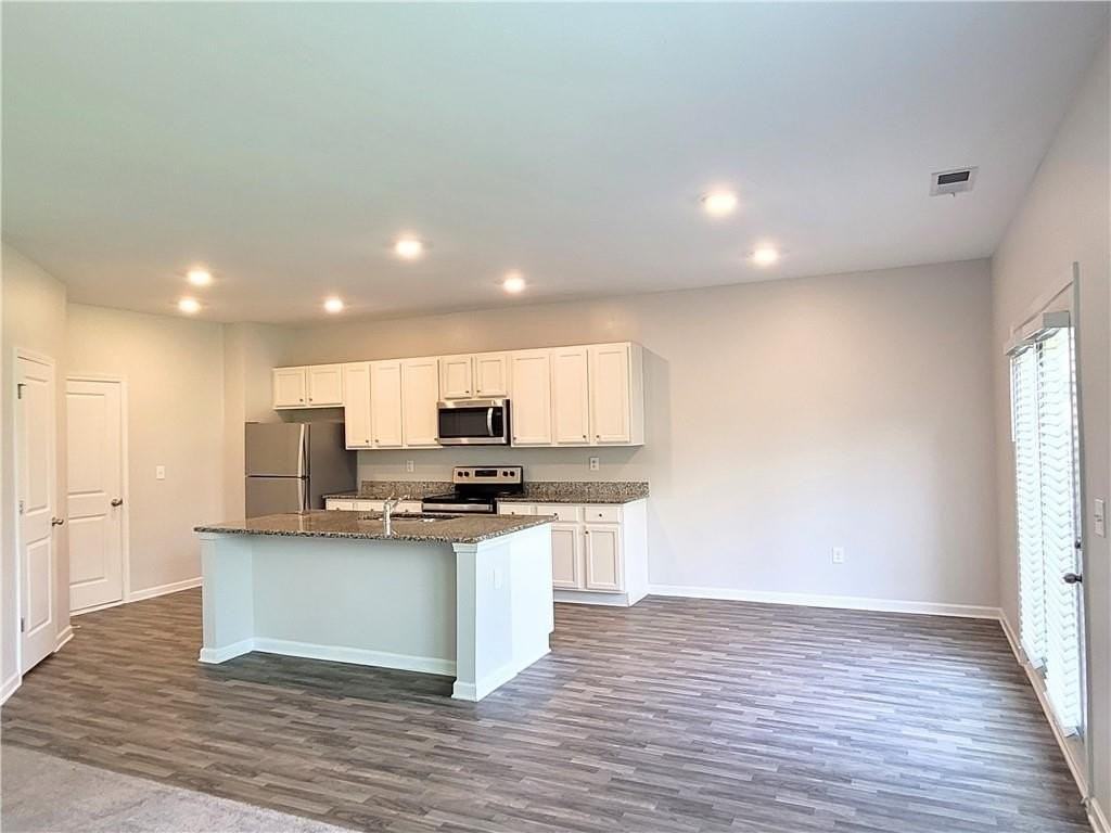 7934 Rudder Cir - Photo 3 of 30