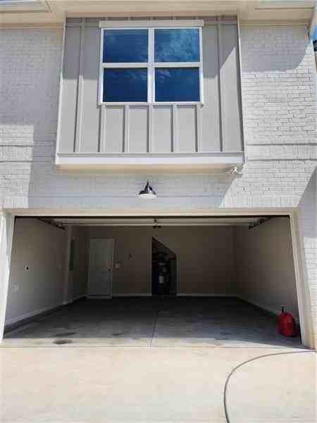 5520 Rock Place Ct - Photo 3 of 20