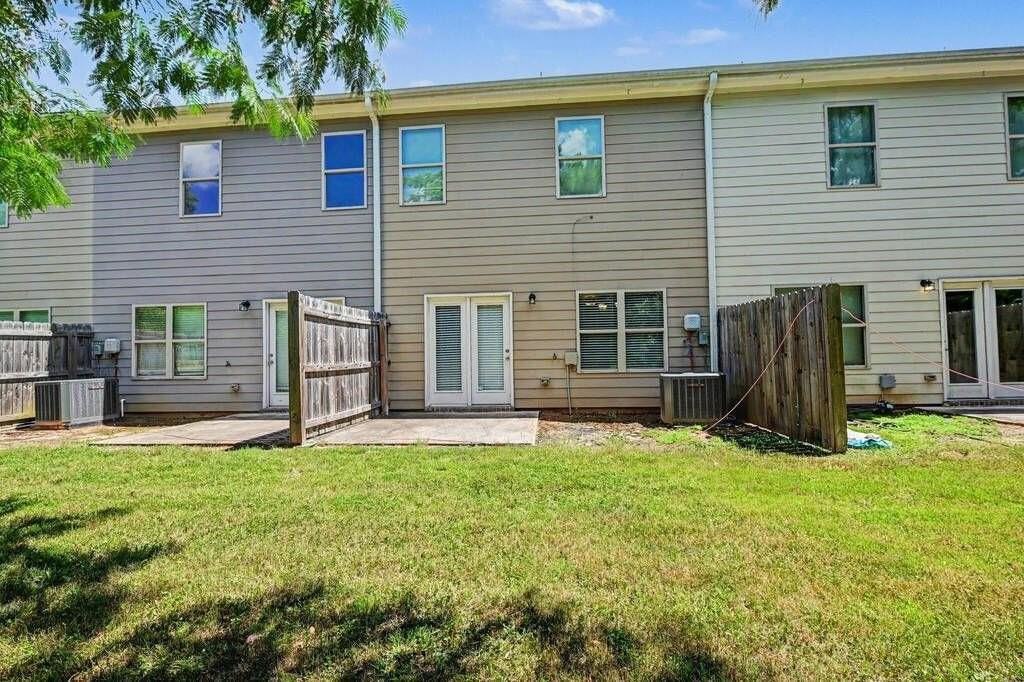 1797 Old Dogwood - Photo 2 of 14